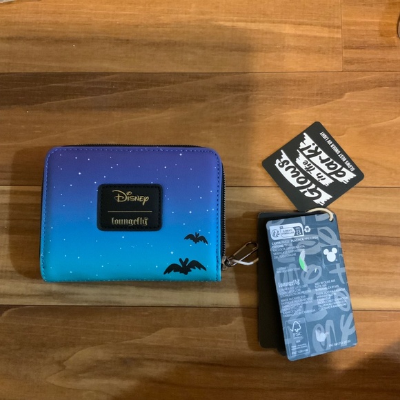 NWT Loungefly Disney Stitch Pumpkin Glow-In-The-Dark Mini Zipper Wallet - Picture 2 of 2